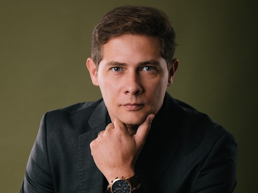 Retrato de Helmar Aquino